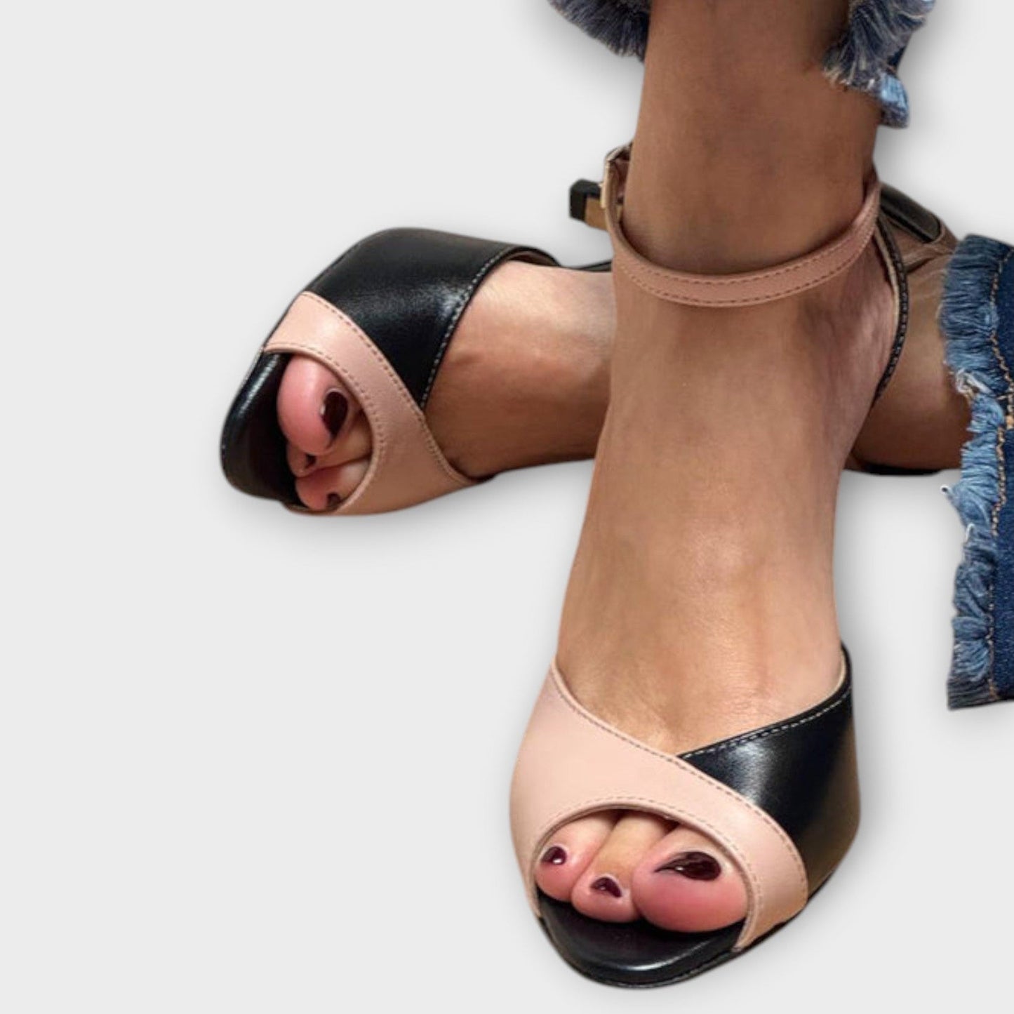 Noirella – Two-Toned Elegance in Pink