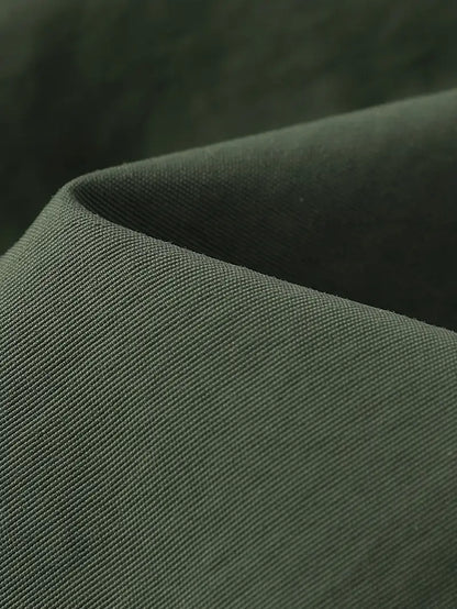 Elegant and lightweight coat