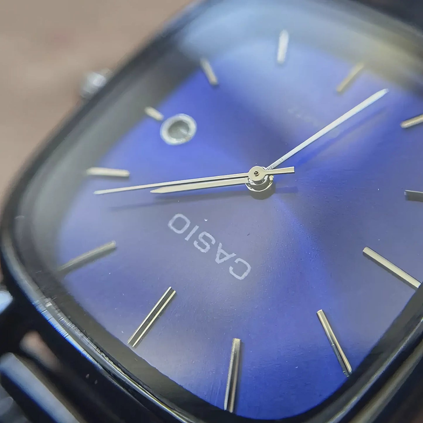 Luxurious 36mm Watch - Water Resistant | Transferred steel